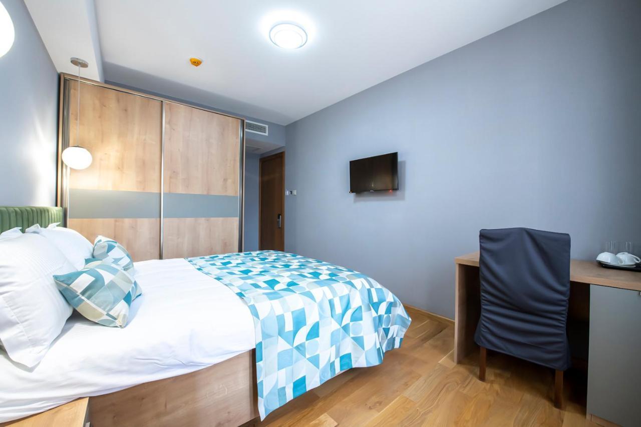 טביליסי Hotel Solo מראה חיצוני תמונה