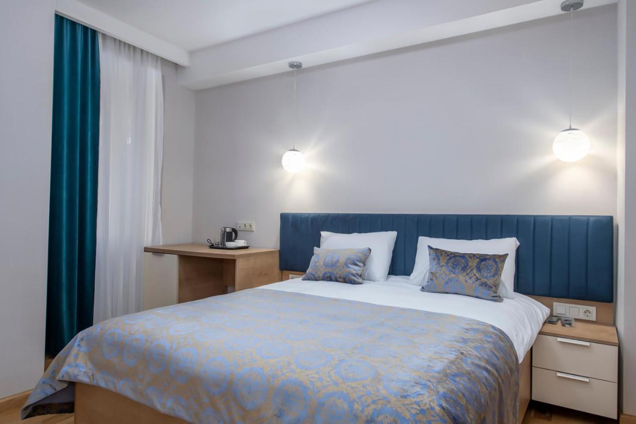 טביליסי Hotel Solo מראה חיצוני תמונה