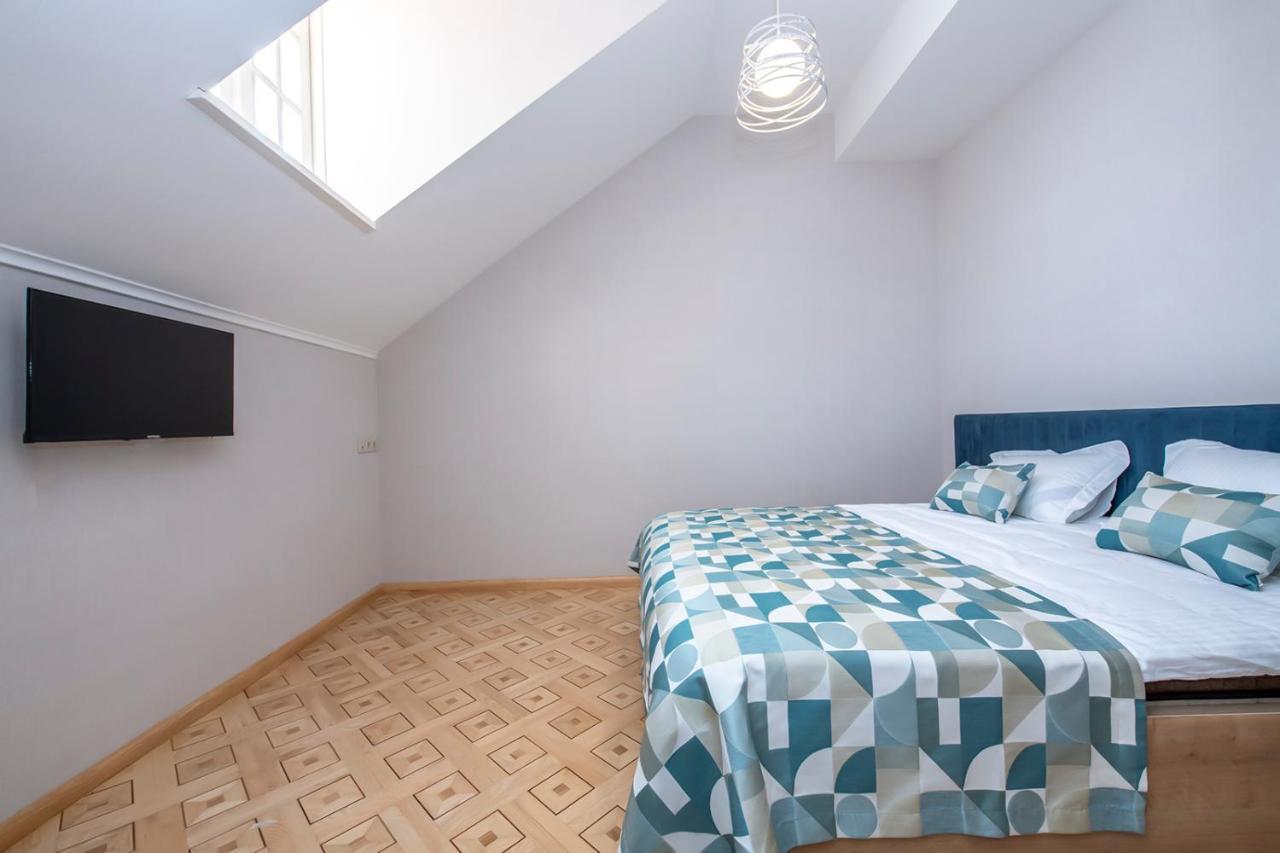 טביליסי Hotel Solo מראה חיצוני תמונה