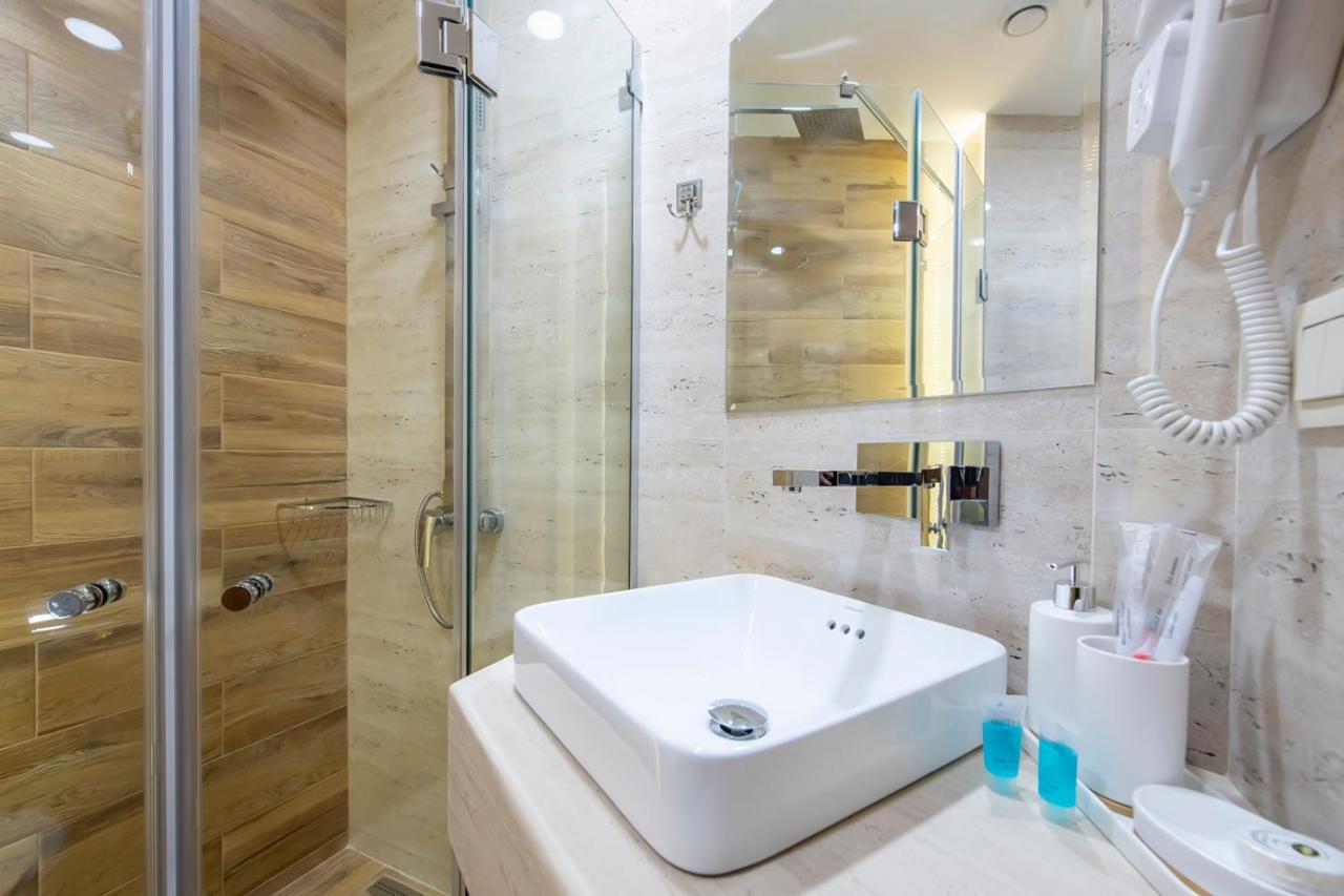 טביליסי Hotel Solo מראה חיצוני תמונה