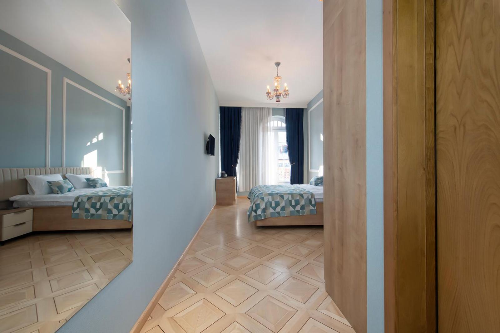 טביליסי Hotel Solo מראה חיצוני תמונה
